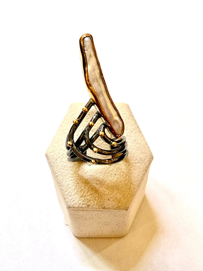 Natural Baroque Pearl Ring 22K Gold